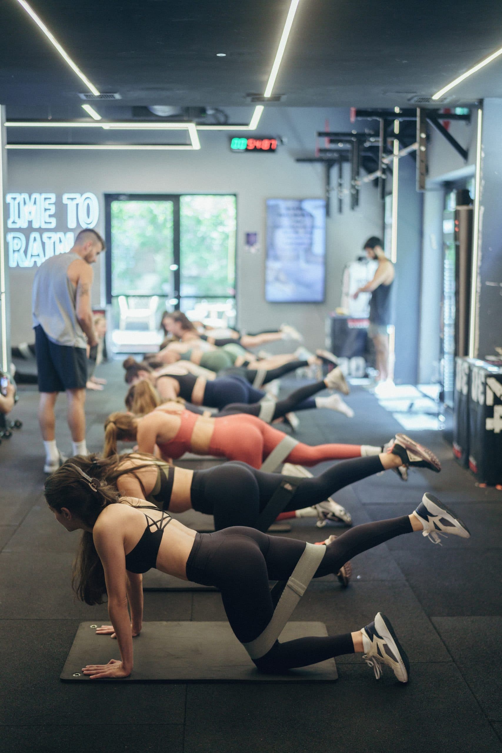 HOT ABS&BUTT class at Functional · Bograshov 47